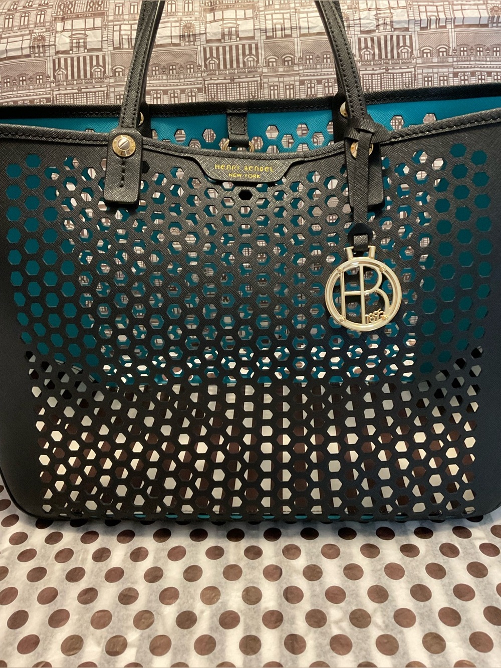 Very Unique Henri Bendel Honeycomb Laser Cut Shopper Tote